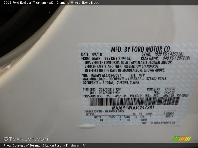 Diamond White / Ebony Black 2018 Ford EcoSport Titanium 4WD