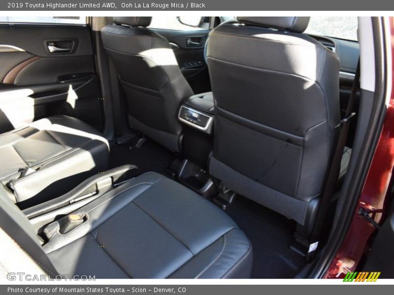 Ooh La La Rouge Mica / Black 2019 Toyota Highlander Limited AWD