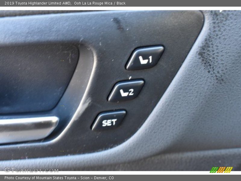 Ooh La La Rouge Mica / Black 2019 Toyota Highlander Limited AWD