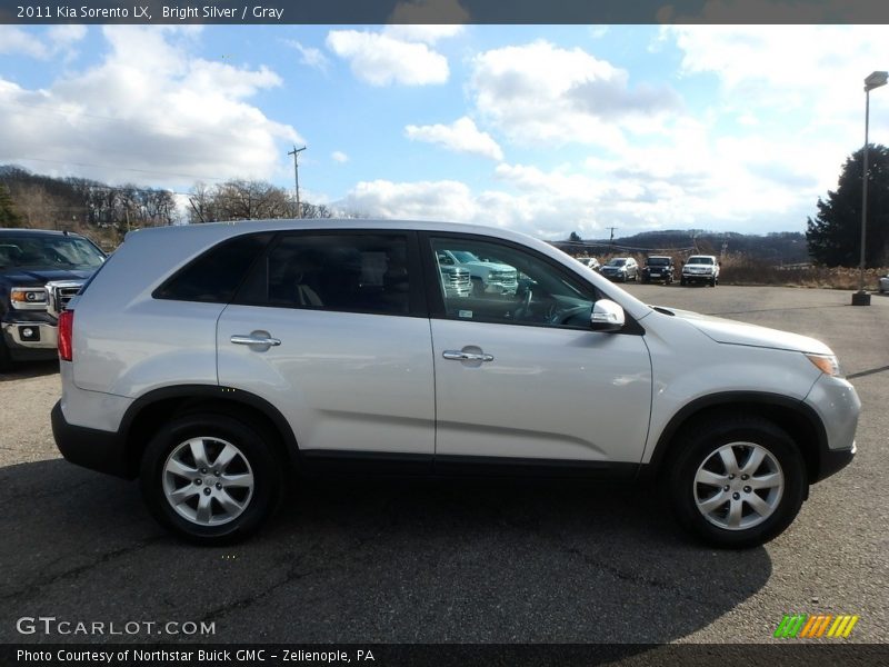 Bright Silver / Gray 2011 Kia Sorento LX