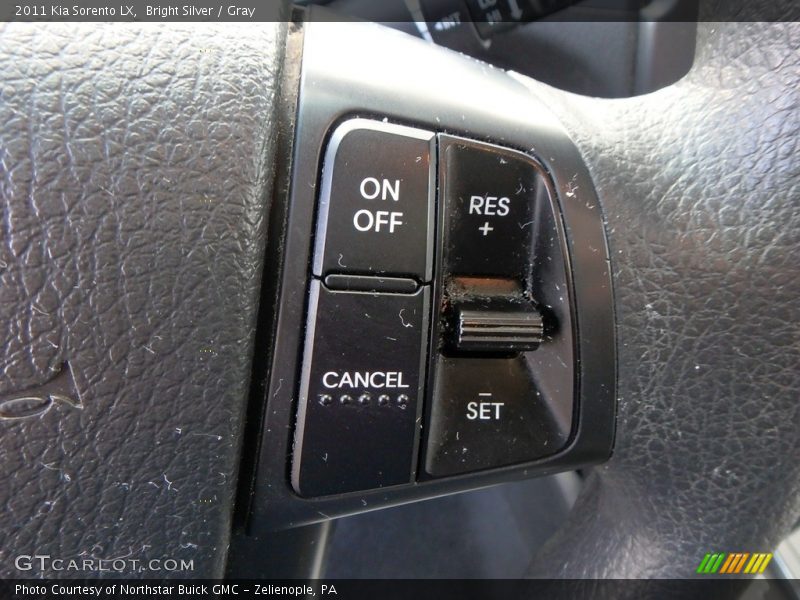 Bright Silver / Gray 2011 Kia Sorento LX