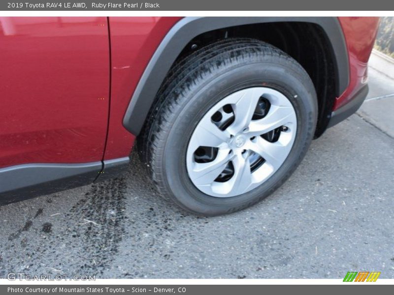  2019 RAV4 LE AWD Wheel