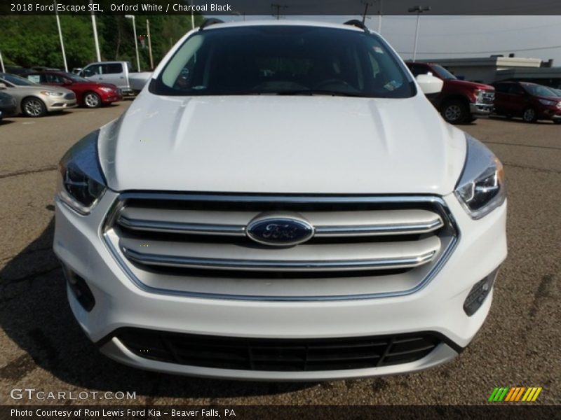 Oxford White / Charcoal Black 2018 Ford Escape SEL