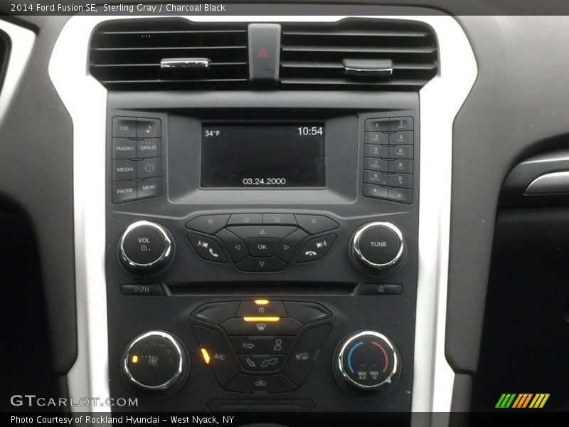 Sterling Gray / Charcoal Black 2014 Ford Fusion SE