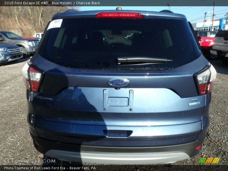 Blue Metallic / Charcoal Black 2018 Ford Escape SE 4WD