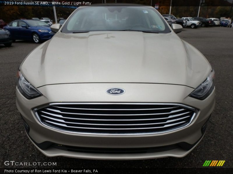 White Gold / Light Putty 2019 Ford Fusion SE AWD