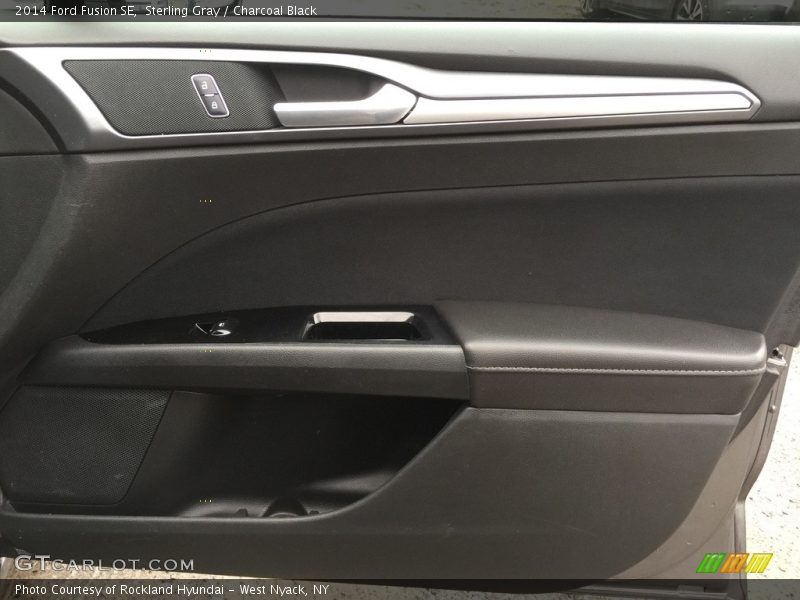 Sterling Gray / Charcoal Black 2014 Ford Fusion SE