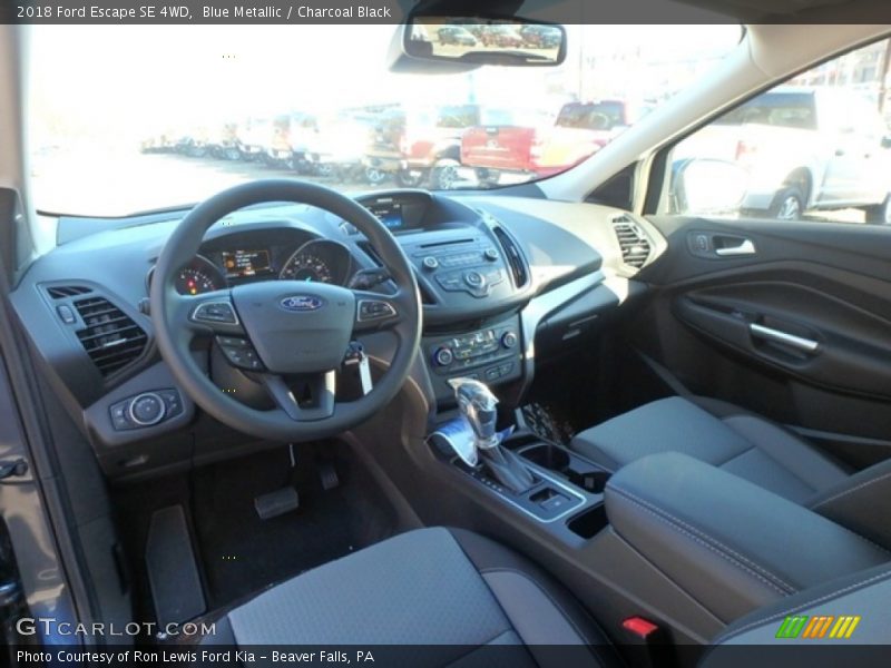 Blue Metallic / Charcoal Black 2018 Ford Escape SE 4WD
