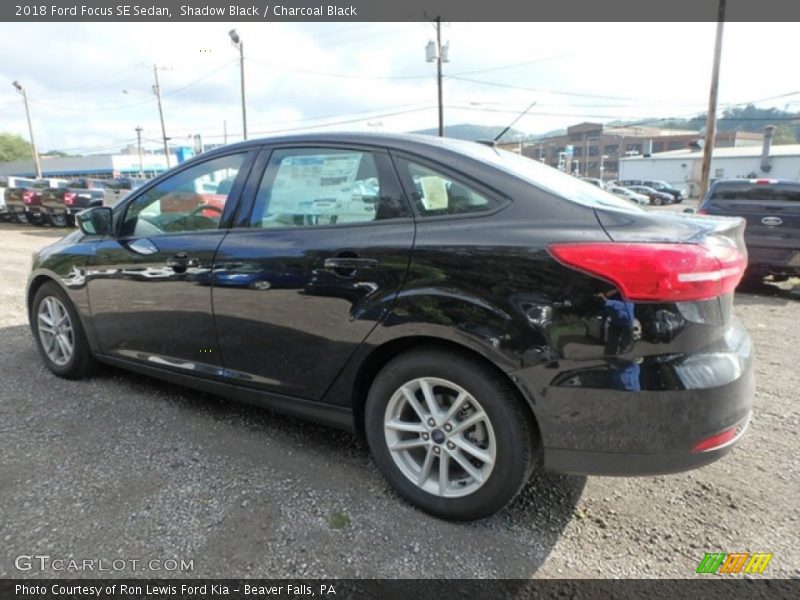 Shadow Black / Charcoal Black 2018 Ford Focus SE Sedan