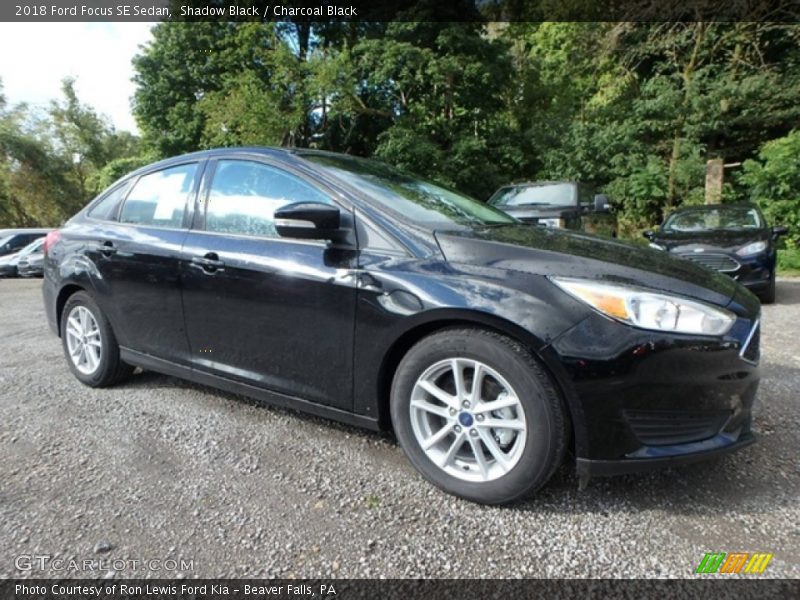 Shadow Black / Charcoal Black 2018 Ford Focus SE Sedan