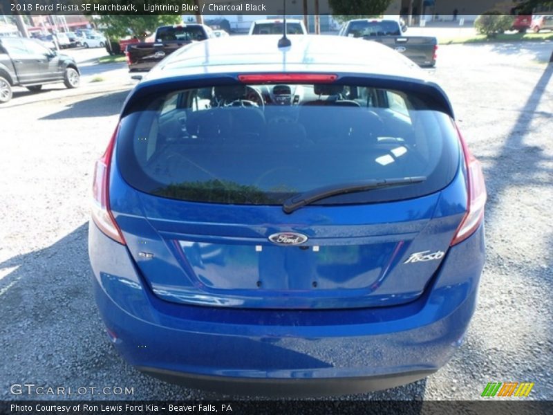 Lightning Blue / Charcoal Black 2018 Ford Fiesta SE Hatchback