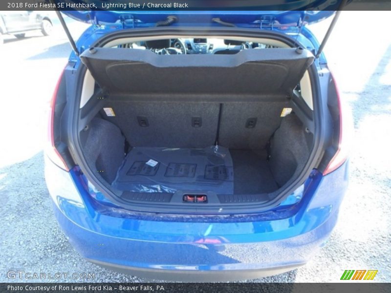 Lightning Blue / Charcoal Black 2018 Ford Fiesta SE Hatchback