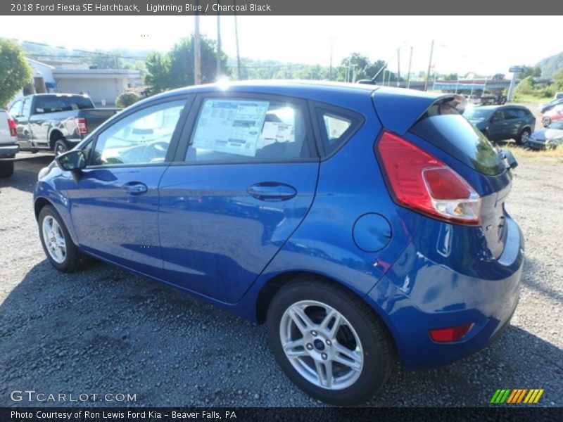 Lightning Blue / Charcoal Black 2018 Ford Fiesta SE Hatchback