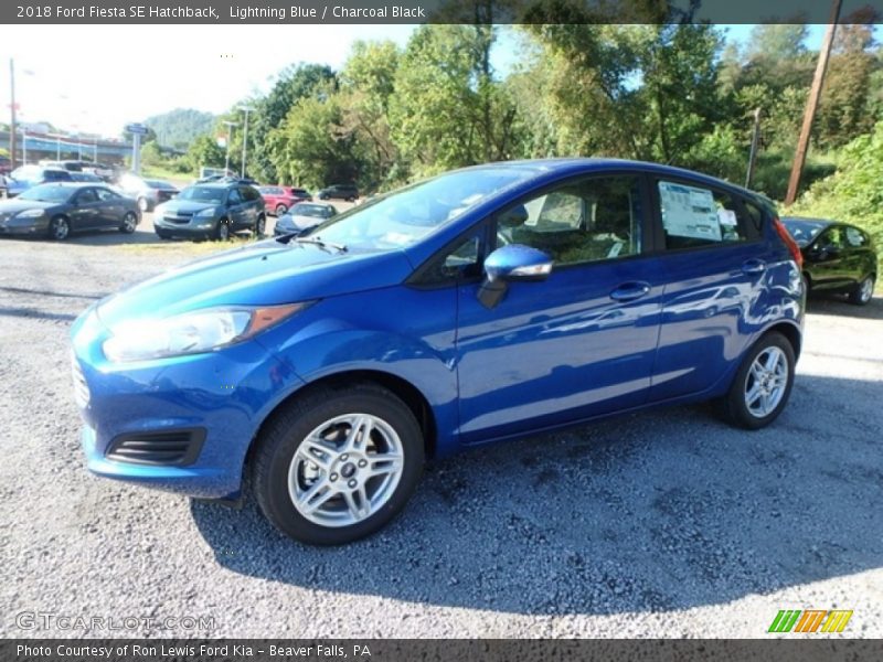 Lightning Blue / Charcoal Black 2018 Ford Fiesta SE Hatchback