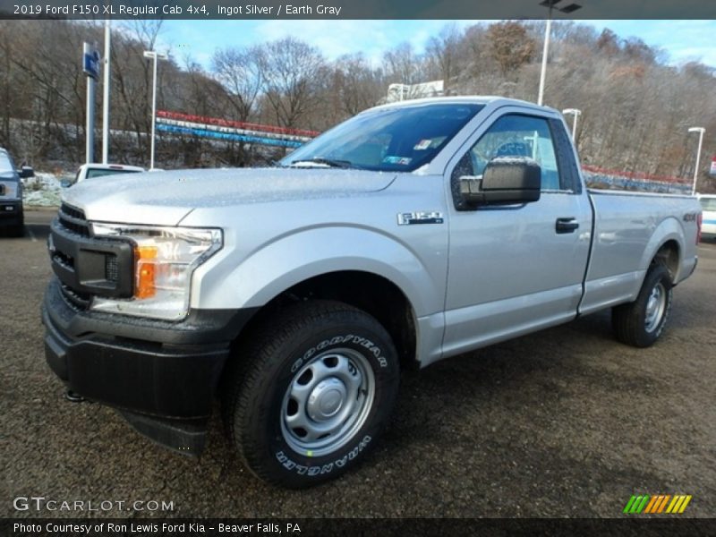 Front 3/4 View of 2019 F150 XL Regular Cab 4x4