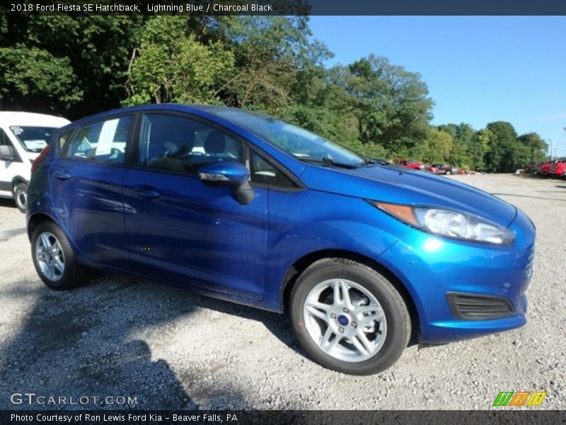 Lightning Blue / Charcoal Black 2018 Ford Fiesta SE Hatchback