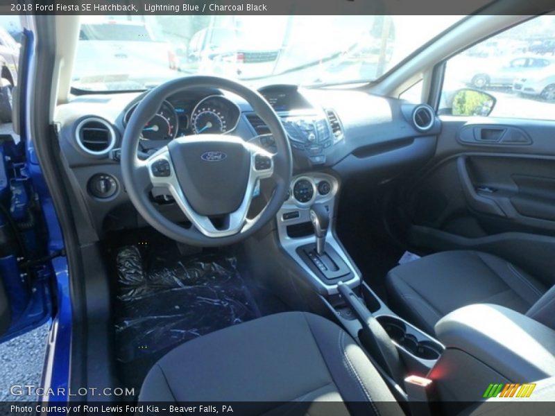Lightning Blue / Charcoal Black 2018 Ford Fiesta SE Hatchback