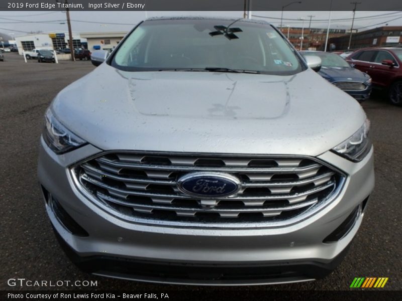 Ingot Silver / Ebony 2019 Ford Edge Titanium
