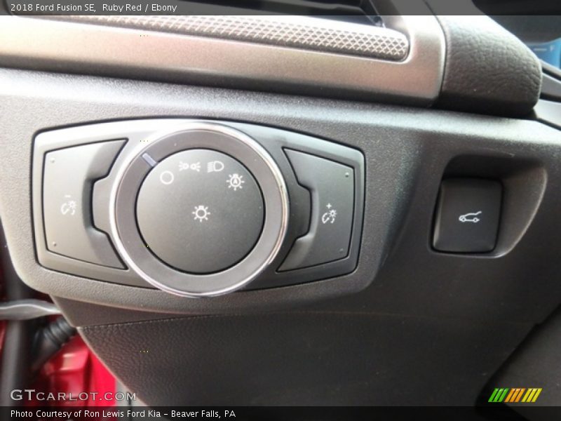 Ruby Red / Ebony 2018 Ford Fusion SE