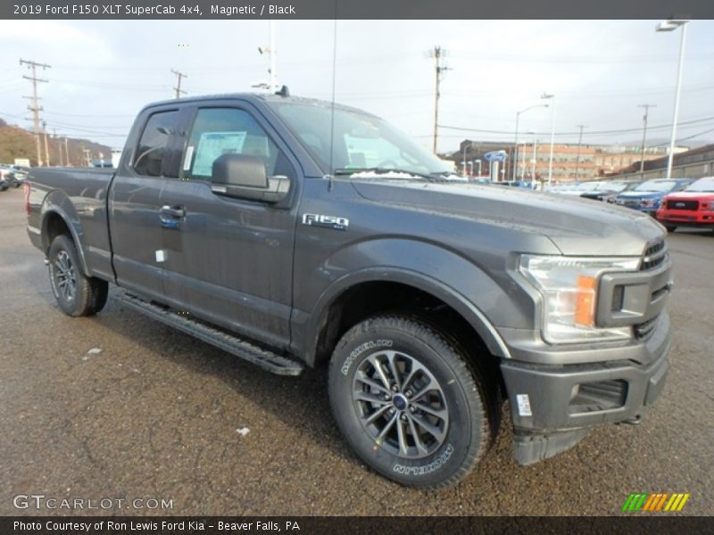 Magnetic / Black 2019 Ford F150 XLT SuperCab 4x4