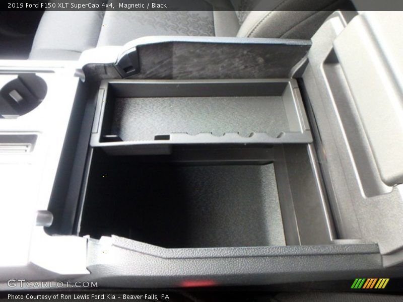 Magnetic / Black 2019 Ford F150 XLT SuperCab 4x4