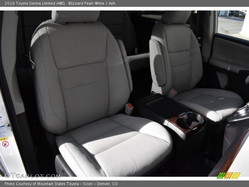Blizzard Pearl White / Ash 2019 Toyota Sienna Limited AWD