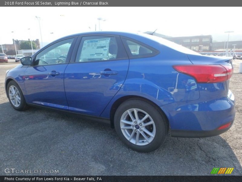 Lightning Blue / Charcoal Black 2018 Ford Focus SE Sedan