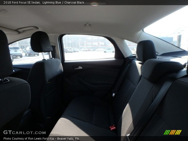 Lightning Blue / Charcoal Black 2018 Ford Focus SE Sedan
