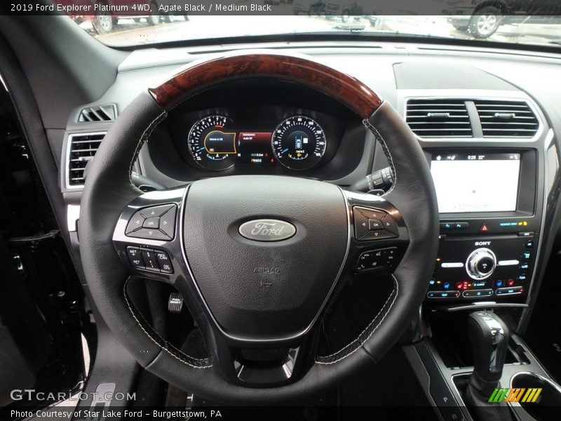  2019 Explorer Platinum 4WD Steering Wheel