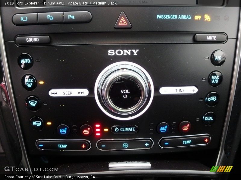 Controls of 2019 Explorer Platinum 4WD