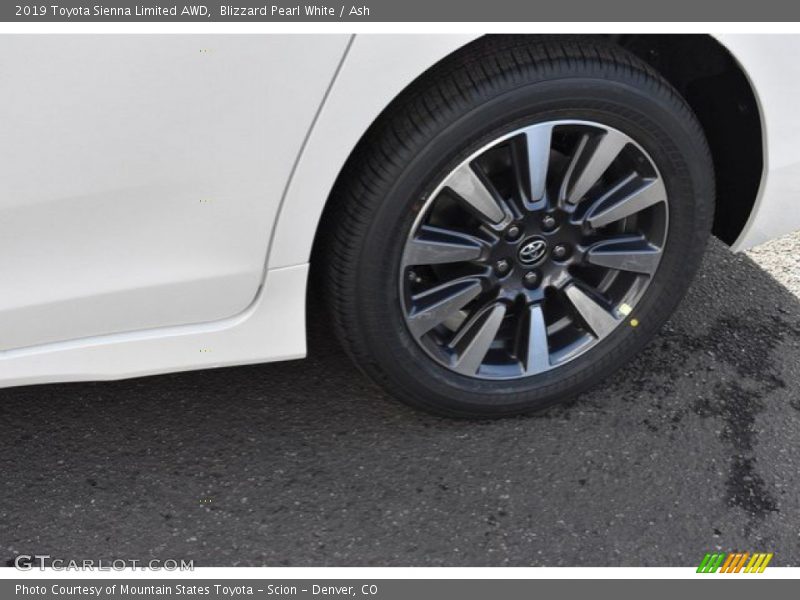 Blizzard Pearl White / Ash 2019 Toyota Sienna Limited AWD