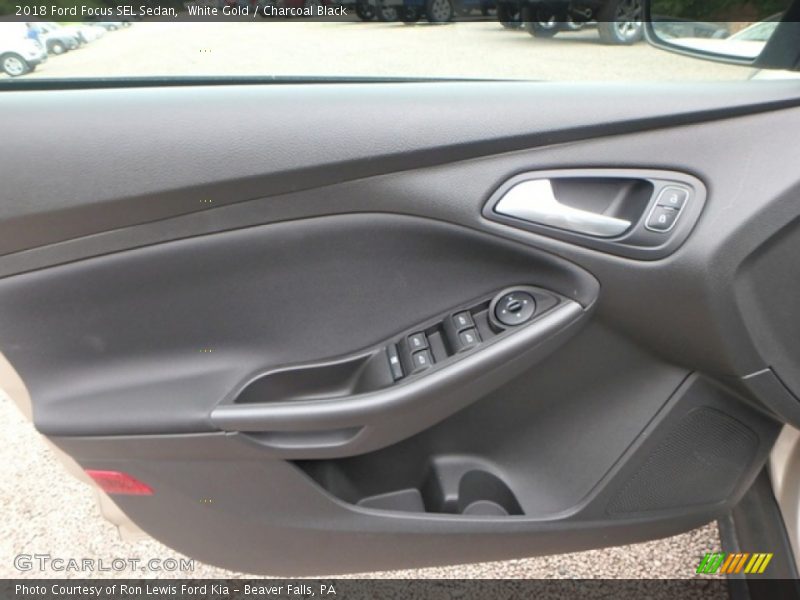 White Gold / Charcoal Black 2018 Ford Focus SEL Sedan