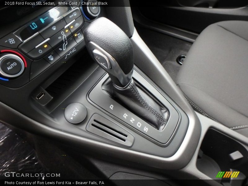 White Gold / Charcoal Black 2018 Ford Focus SEL Sedan
