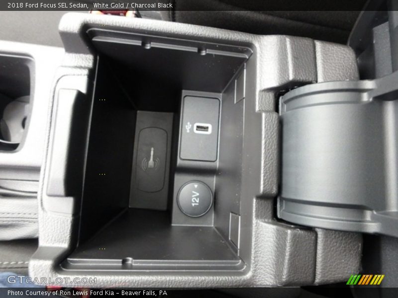 White Gold / Charcoal Black 2018 Ford Focus SEL Sedan