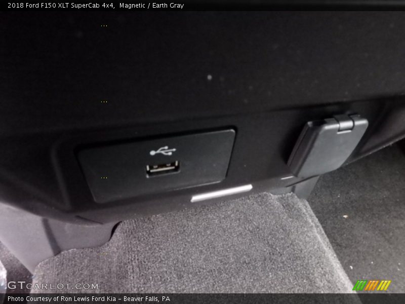 Magnetic / Earth Gray 2018 Ford F150 XLT SuperCab 4x4