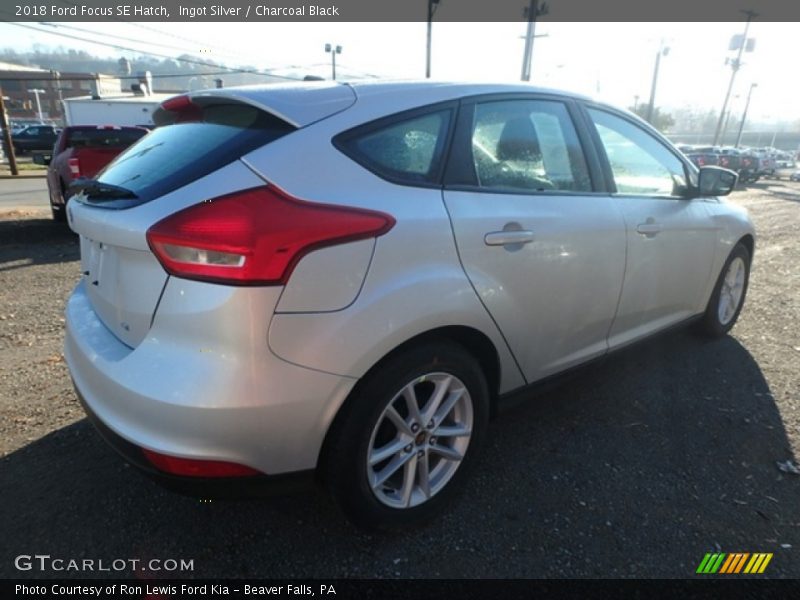Ingot Silver / Charcoal Black 2018 Ford Focus SE Hatch
