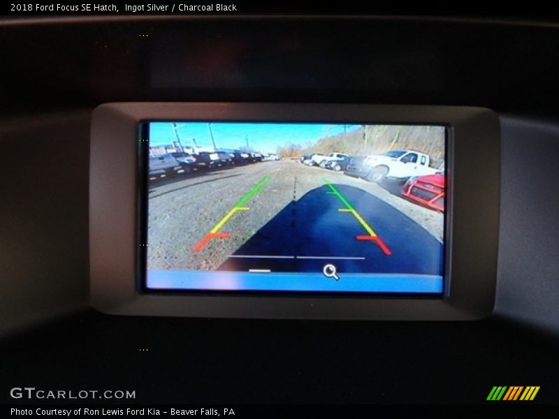 Ingot Silver / Charcoal Black 2018 Ford Focus SE Hatch