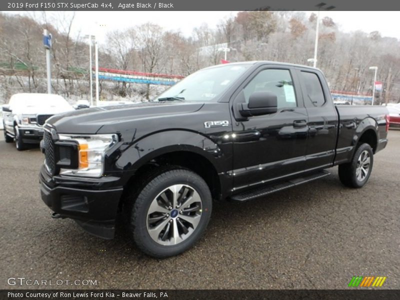 Front 3/4 View of 2019 F150 STX SuperCab 4x4
