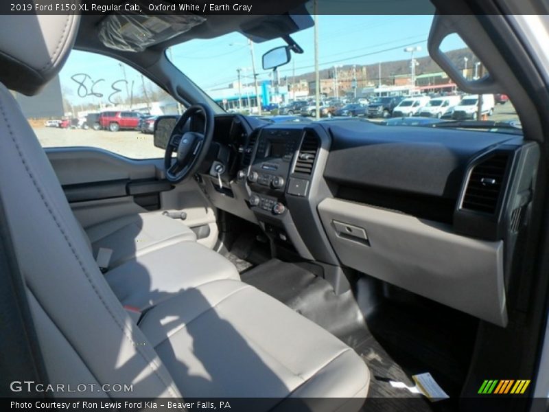 Oxford White / Earth Gray 2019 Ford F150 XL Regular Cab