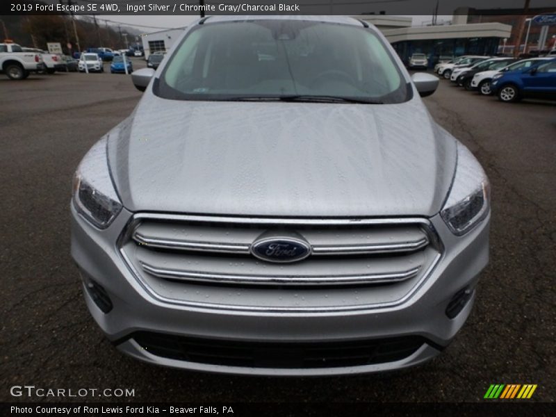 Ingot Silver / Chromite Gray/Charcoal Black 2019 Ford Escape SE 4WD