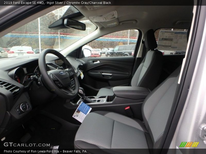 Ingot Silver / Chromite Gray/Charcoal Black 2019 Ford Escape SE 4WD