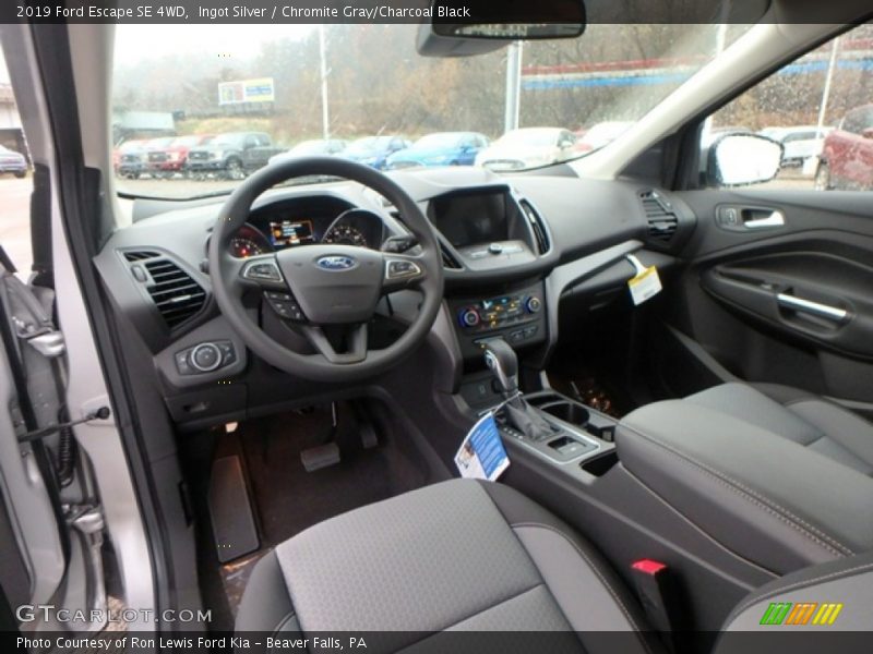 Ingot Silver / Chromite Gray/Charcoal Black 2019 Ford Escape SE 4WD