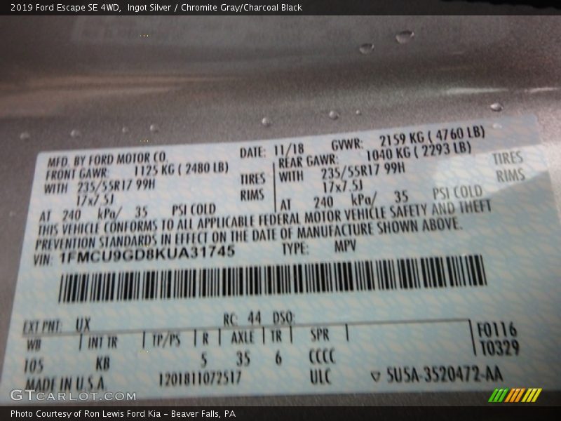 Ingot Silver / Chromite Gray/Charcoal Black 2019 Ford Escape SE 4WD
