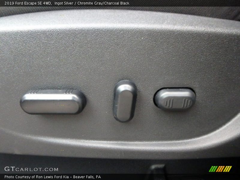 Ingot Silver / Chromite Gray/Charcoal Black 2019 Ford Escape SE 4WD