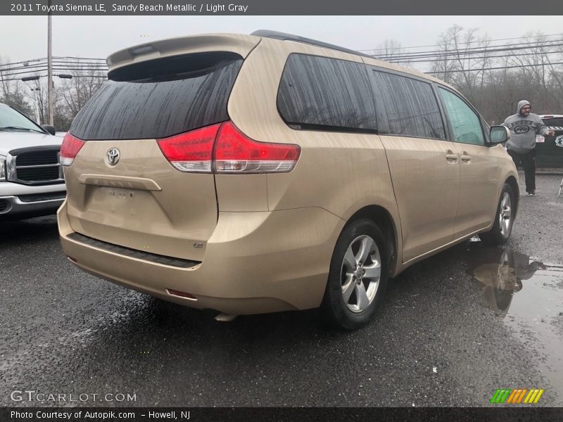Sandy Beach Metallic / Light Gray 2011 Toyota Sienna LE