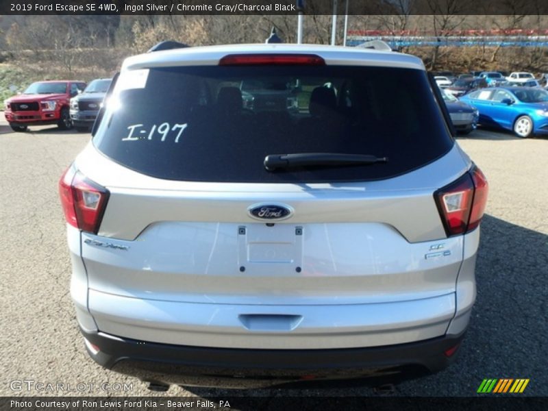 Ingot Silver / Chromite Gray/Charcoal Black 2019 Ford Escape SE 4WD