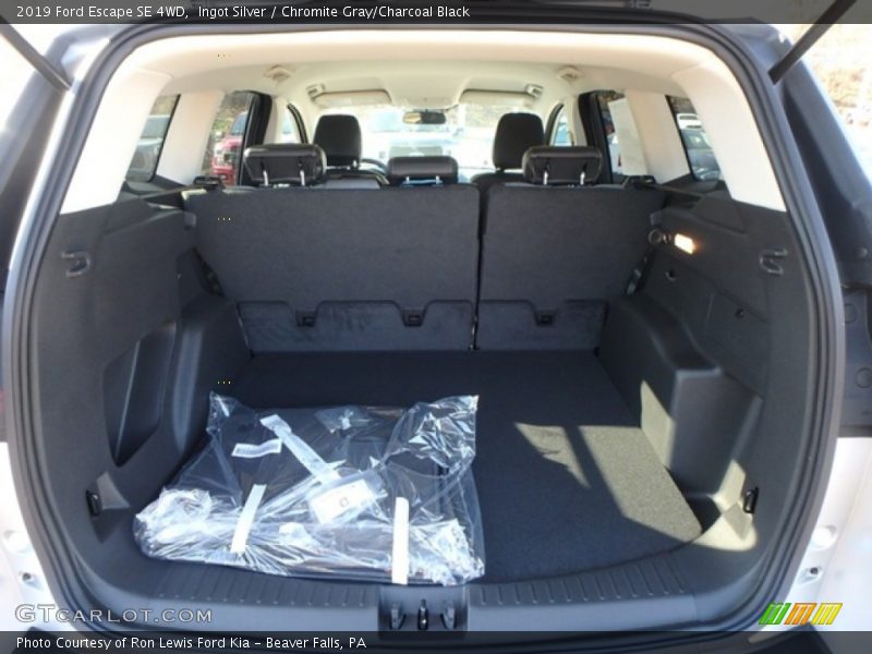 Ingot Silver / Chromite Gray/Charcoal Black 2019 Ford Escape SE 4WD