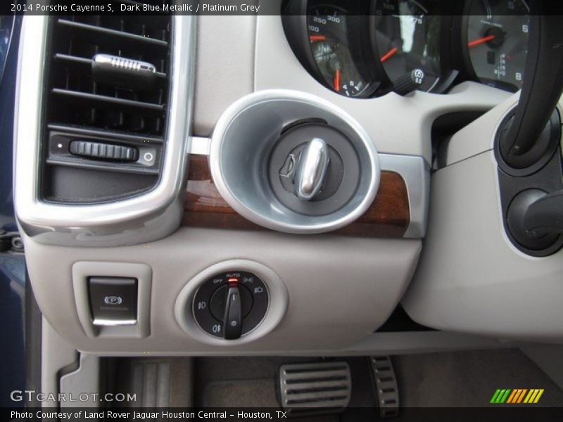 Dark Blue Metallic / Platinum Grey 2014 Porsche Cayenne S