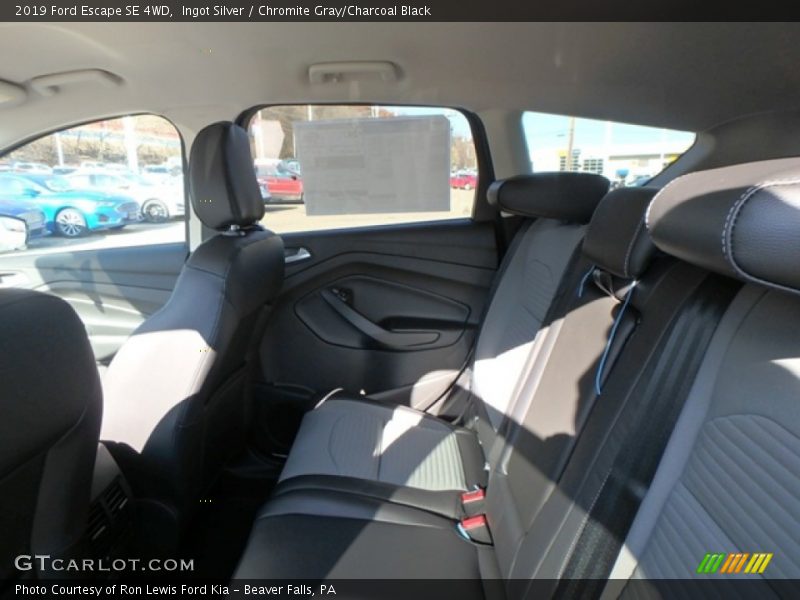 Ingot Silver / Chromite Gray/Charcoal Black 2019 Ford Escape SE 4WD