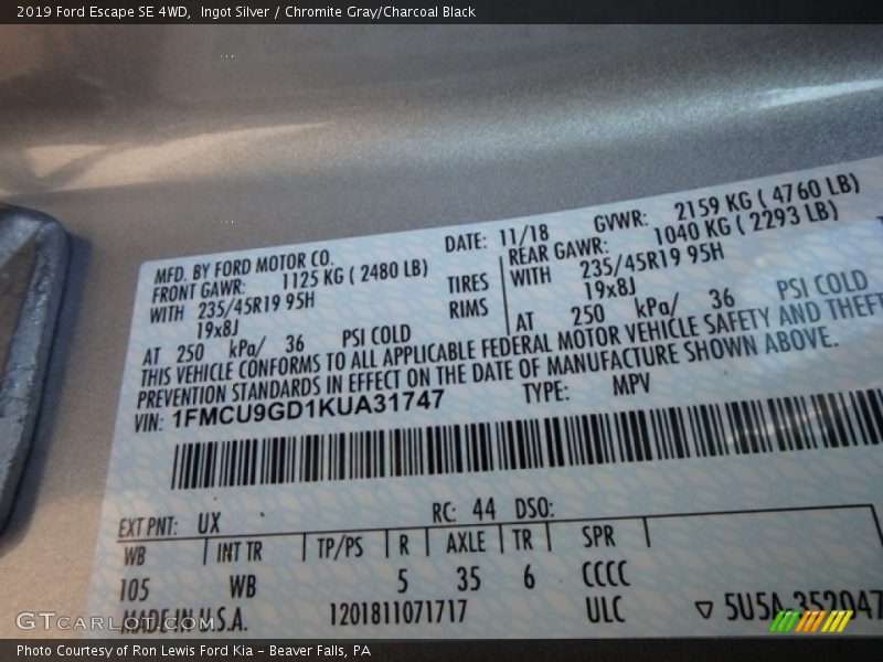 Ingot Silver / Chromite Gray/Charcoal Black 2019 Ford Escape SE 4WD